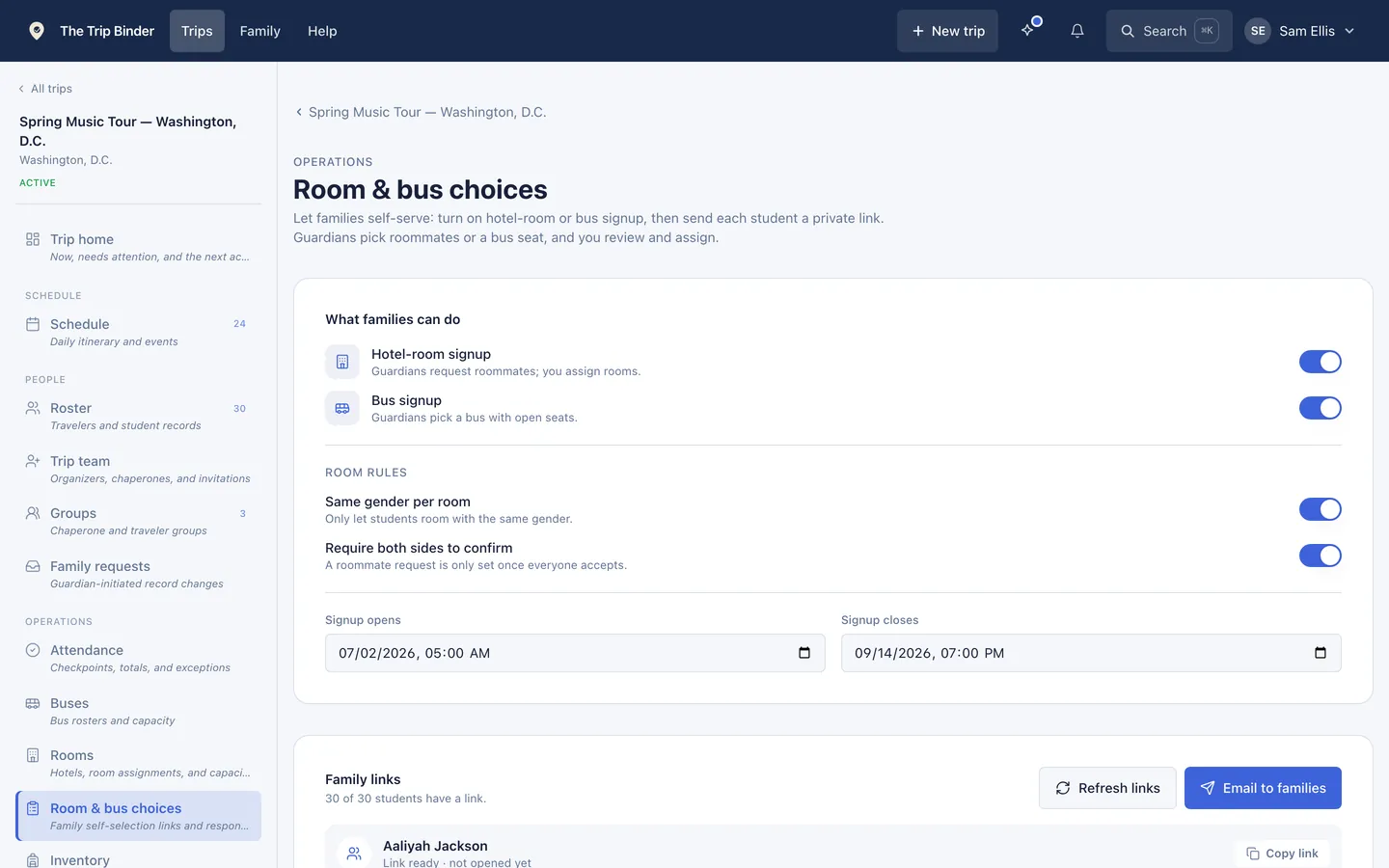 Room and bus choices screen showing signup toggles, room rules, an open and close date, and a private link for each of twenty students